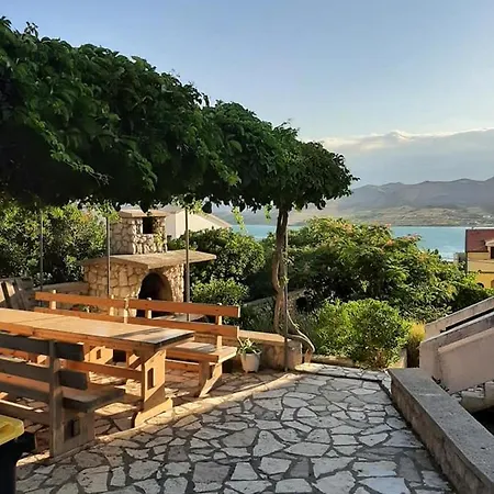 Keti Apartment Pag Town