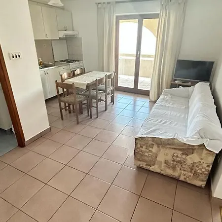 Keti Apartment Pag Town