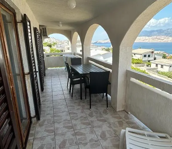 Keti Apartman Pag Town