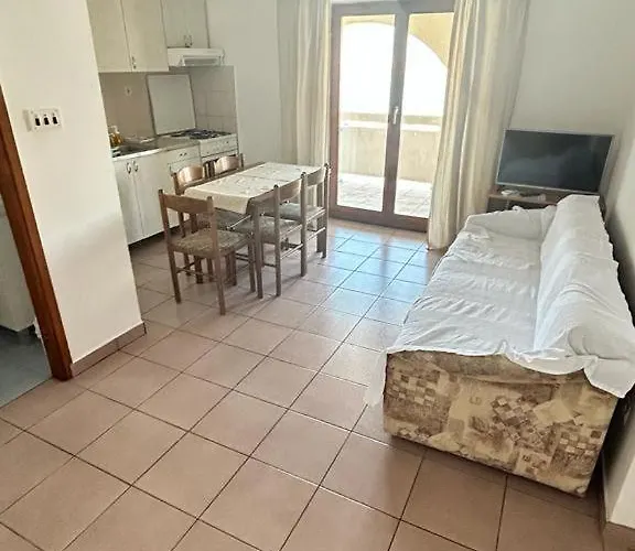 Keti Apartman Pag Town